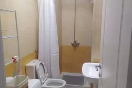 Apartament me qira tek Rruga Kavajes , Ενοικίαση