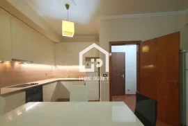 JEPET ME QERA: APARTAMENT 2+1 / KOMUNA E PARISIT, Ενοικίαση