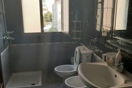 JEPET ME QERA APARTAMENT 2+1+2 PRANE SHKOLLES ‘PET, Ενοικίαση