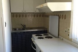 2+1, i Madh (90 m2) tek Stacioni i Trenit , Sale