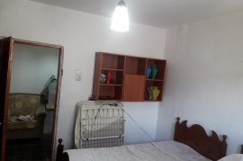 Shitet apartament 2+1 perballe komisariatit nr 4, Vente