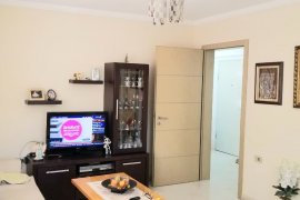 Shitet apartament 1+1 prane shkolles 'Vasil Shanto, Πώληση