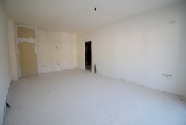 Shitet Apartament, siperfaqe 73.88m2 Sarandë, Shitje