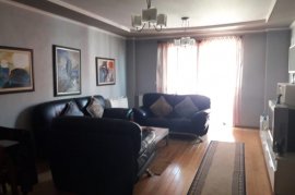 Shitet apartament 2+1 tek 'Rruga e Kosovareve', Venta