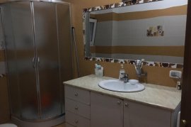 Shitet apartament 2+1 tek kodra e diellit , Πώληση