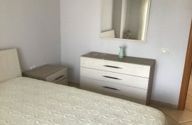 Tek Blv. Zogu I Pare Jepet Me Qira Apartament 1+1, Ενοικίαση