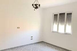 Apartament 2+1 ne shitje te “Shkolla e Bashkuar”, Miete