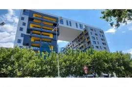 Tirane,shitet Apartament 1+1, 68 m² (Square 21), Venta