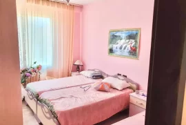 Shitet Apartamenti, Venta