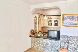 Shitet Apartamenti, Venta