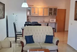 Apartament 1+1 me qira Komuna e Parisit Tirane, Bérlés