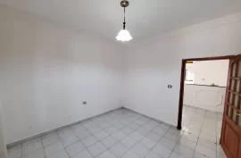 Shitet Apartament 2+1 , tek Vasil Shanto -Tirane, Sale