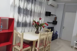 Tirane, Apartament me qira 35 000 ALL, Ενοικίαση