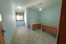 SHITET APARTAMENT 1+1/ RRUGA KAVAJES, Sale