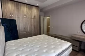 JEPET ME QIRA APARTAMENT 2+1 RRUGA E DURRESIT, Huren