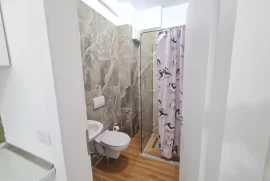 Apartament per shitje Gjiri Lalzit , Πώληση