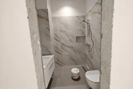 Apartament per shitje ne Golem 60 000 Euro , Πώληση