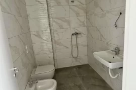 Jepet me QIRA për ZYRA apartament 1+1 tek ish Stac, Qera