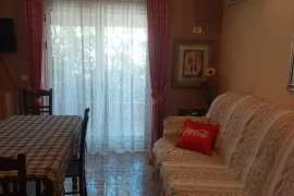 Tirane, Apartament me qira Komuna Parisit, Bérlés