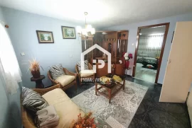 SHITET: SHTEPI PRIVATE 2 Kt/ POGRADEC - QENDER , Vente