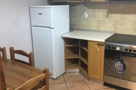 Apartament me qira tek Komuna e Parisit , Huren