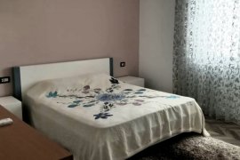 Jepet me qera apartament 3+1 tek ‘Stadiumi Dinamo’, Qera