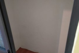 APARTAMENT ME QIRA 2+1, NE QENDER TE TIRANES, Miete