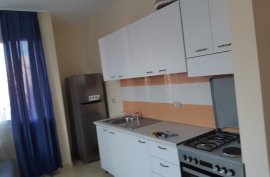 Jepet me qira apartament 2+1, Fresku, Huren