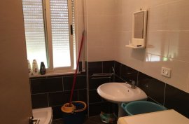 Jepet me qira apartament 2+1, Fresku, Ενοικίαση