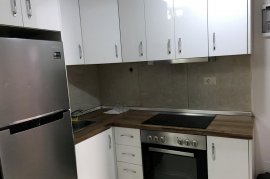 APARTAMENT ME QERA 1+1 TEK BULEVARDI BAJRAM CURRI, Alquiler