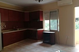 Shitet apartament 1+1, Fresku, Πώληση