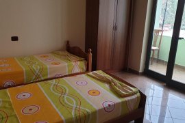 APARTAMENT ME QIRA 2+1 NE BLLOK, Ενοικίαση