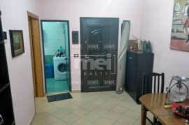 Shitet apartament 2+1 ne Laprake afer Sheshit Shqi, Sale