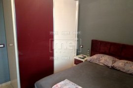 Shitet apartament 2+1 ne Laprake afer Sheshit Shqi, Shitje