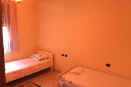 Jepet me qera apartament 2+1 tek '9 Kateshet, Affitto