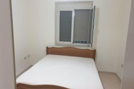 Jepet me qera apartament 1+1Libri universitar, Ενοικίαση