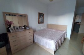 Ne Yzberisht Shitet Apartament 2+1+2, Πώληση