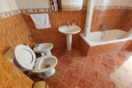 2+1+2WC, Ne Bllok (Afer Sh.Willson) Pallat I Ri, Location