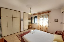 2+1+2WC, Ne Bllok (Afer Sh.Willson) Pallat I Ri, Location