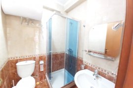 2+1+2WC, Ne Bllok (Afer Sh.Willson) Pallat I Ri, Location