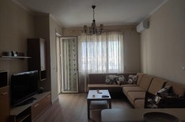 Jepet me qera apartament 1+1 Ish Stacioni Trenit , Ενοικίαση