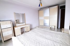 2+1 (110 m2) tek Stacioni i Trenit - Garazh, Alquiler