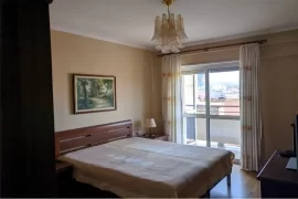 Shitet Apartament 2+1 ne Qender !, Shitje