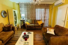 Okazion ne Myslym Shyre.... Apartament 2+1..!!, Eladás