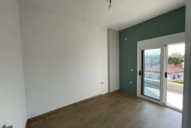 Apartament 3+1 me qira tek “Zogu I Zi”, Ενοικίαση