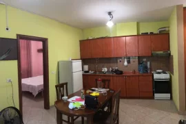 Apartament 1+1 me qira prane "Pallatit me shi, Huren