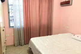 Apartament 1+1 me qira prane "Pallatit me shi, Bérlés