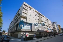 Tirane,shes Apartament 3+1,163 m2-Komuna e Parisit, Venta