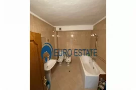 Tirane,shes Apartament 3+1,163 m2-Komuna e Parisit, Shitje