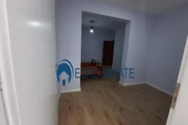 Tirane,me qera Ambient biznesi 200 m²-Vasil Shanto, Affitto